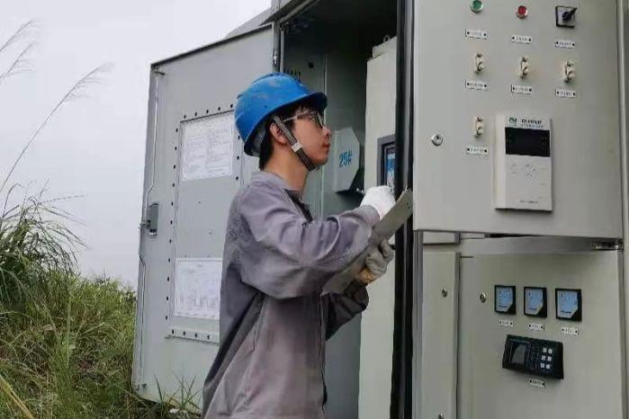 8 黨建引領(lǐng),點(diǎn)燃發(fā)展“紅色引擎” 8 黨建引領(lǐng),點(diǎn)燃發(fā)展“紅色引擎”